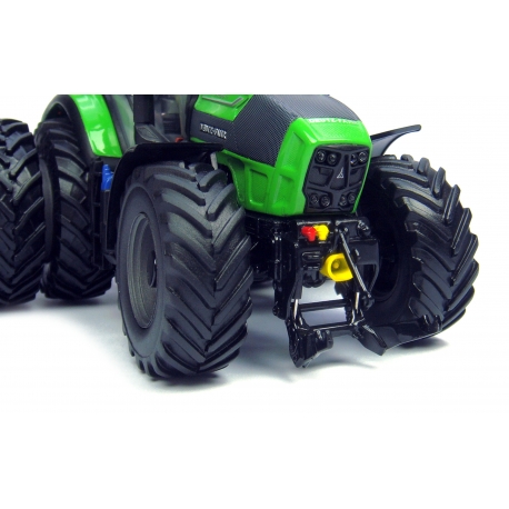 Maquette Tracteur Deutz-Fahr 7250 TTV - Universal Hobbies, échelle 1/32, Modèle UH6482