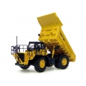 Tombereau Komatsu HD 605 à l'échelle 1:50 Universal Hobbies UH8009