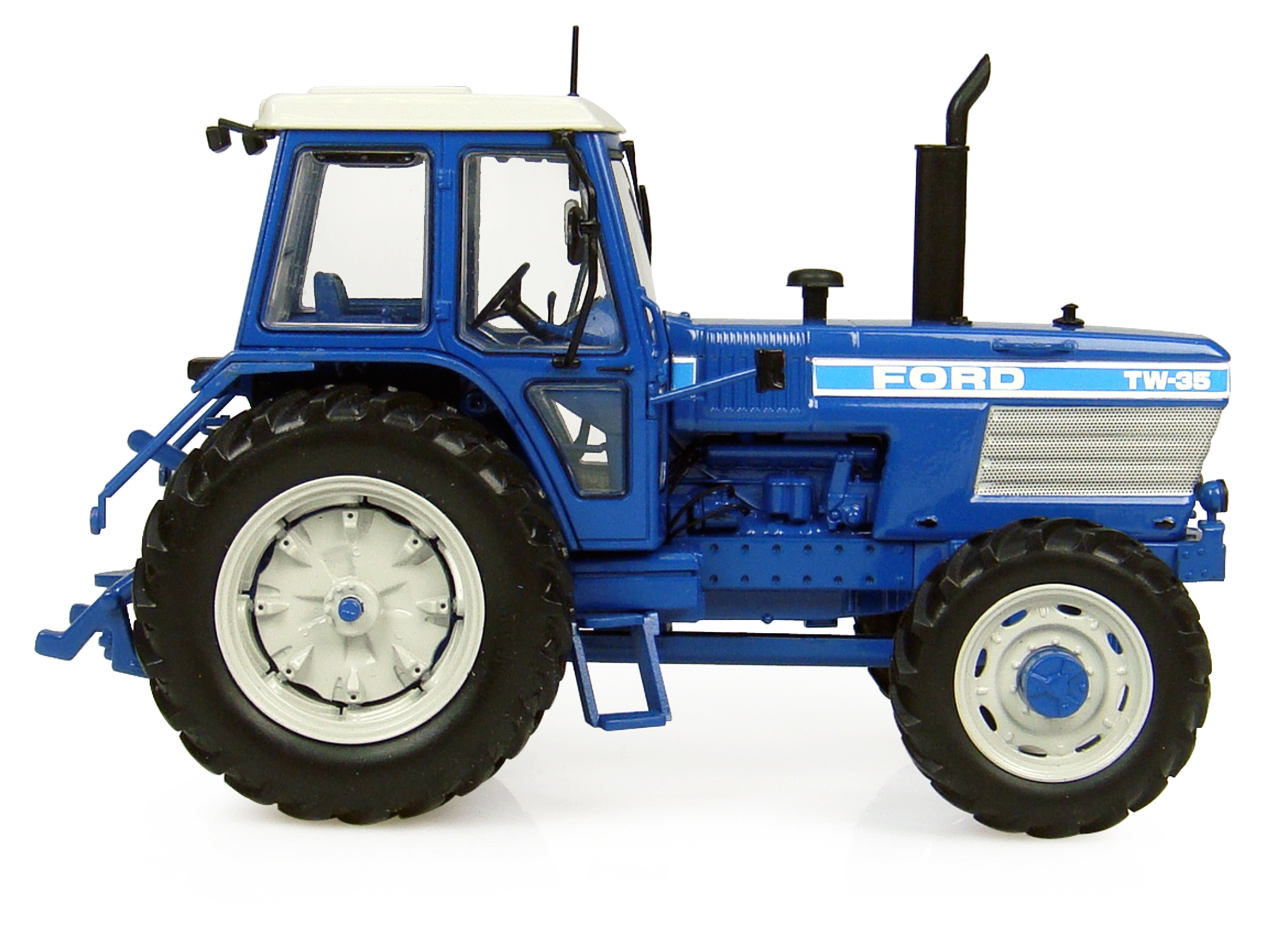 Universal Hobbies 1/32 FORD TW 35 4X4 1983 Tractor Diecast Model NIB UH4027 