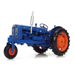 Universal Hobbies 1:16 Scale Fordson Super Major Tricycle Row Crop Tractor Diecast Replica UH2887